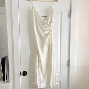 2Bella Satin Side Ruched Midi Dress French Vanilla - M